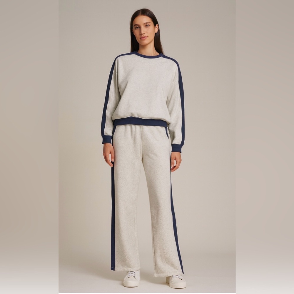 NWOT Women's Heathered Grey and Blue Lounge Set or Sweatsuit. Matching set.